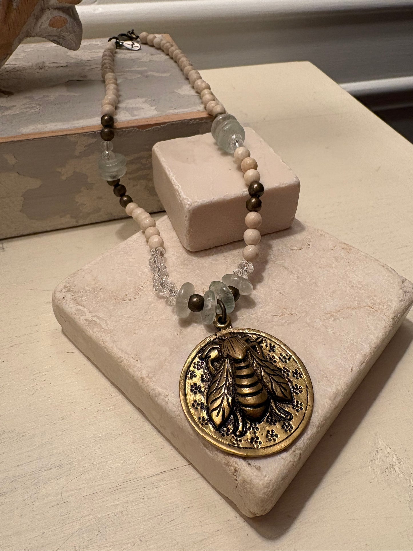 The Keeper – Bee Medallion Necklace Beaded