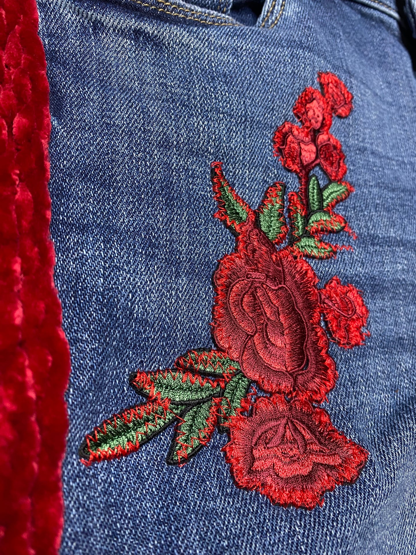 Red Tuxedo Roses Jeans Sz:10
