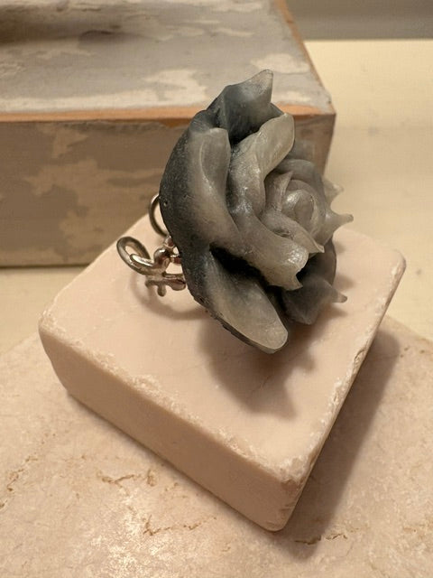 Bloom - Black, White, Gray With Silver Shank