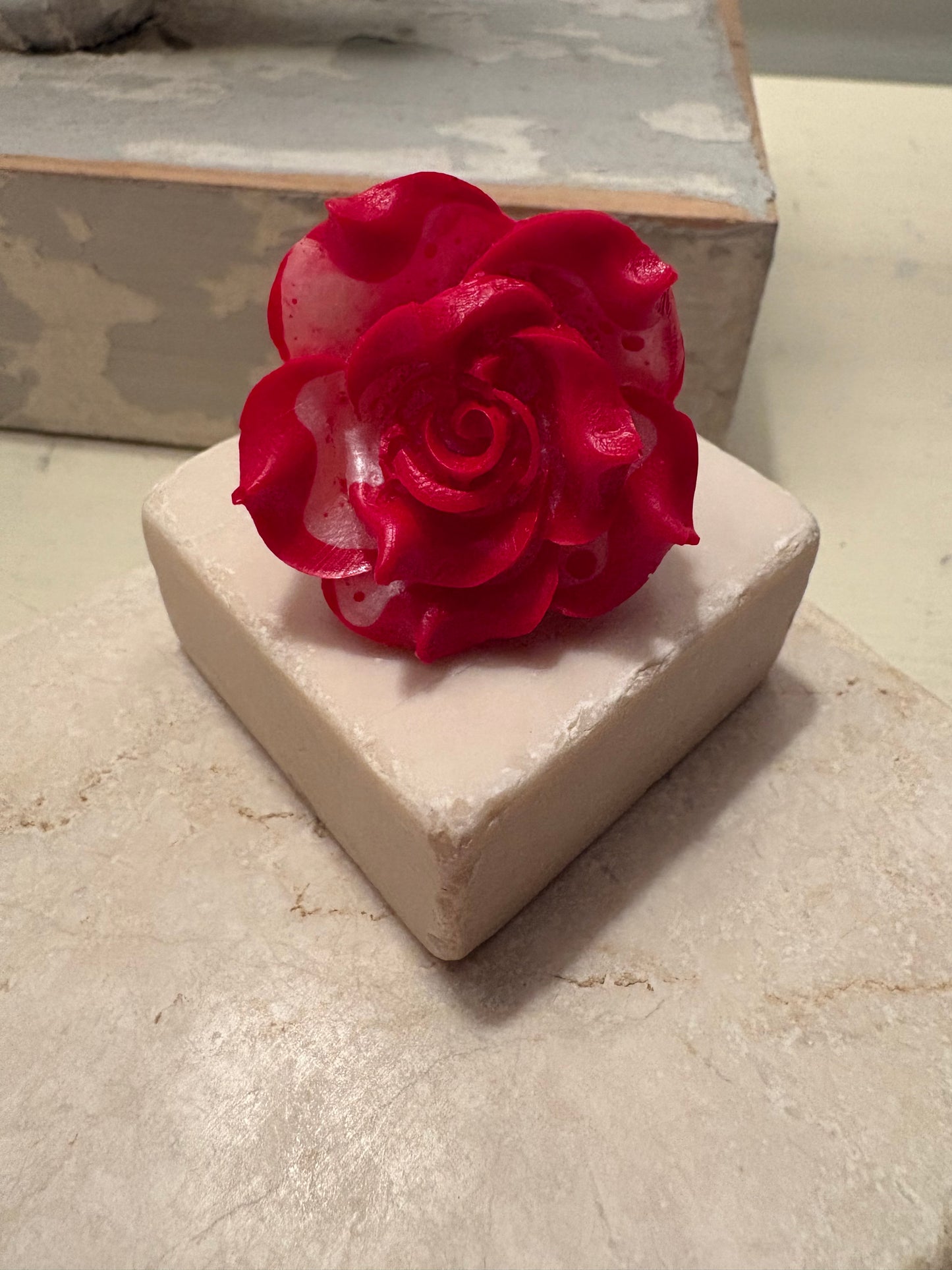 Bloom - Red & White with Silver Shank