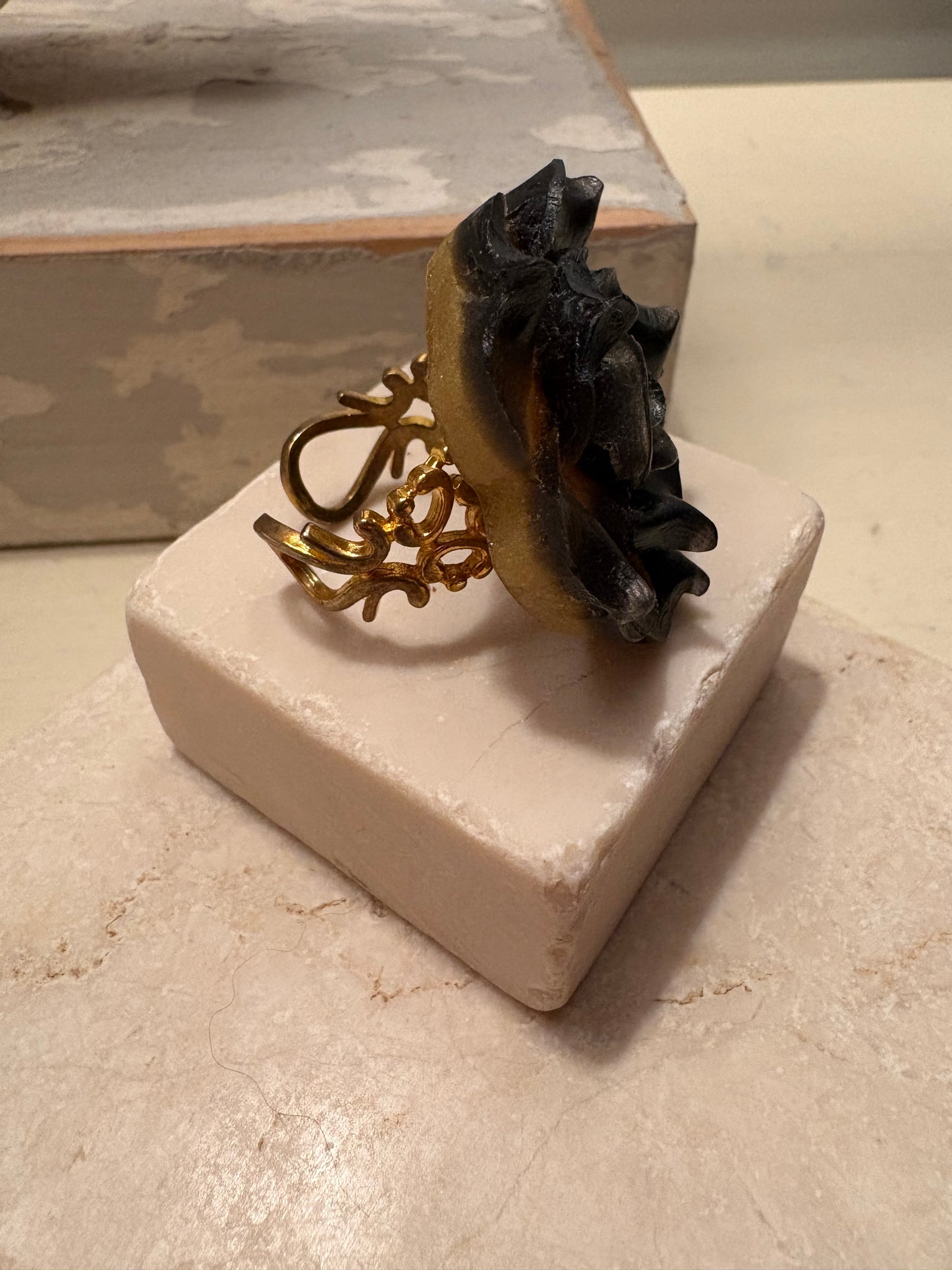 Bloom - Black & Gold With Gold Shank