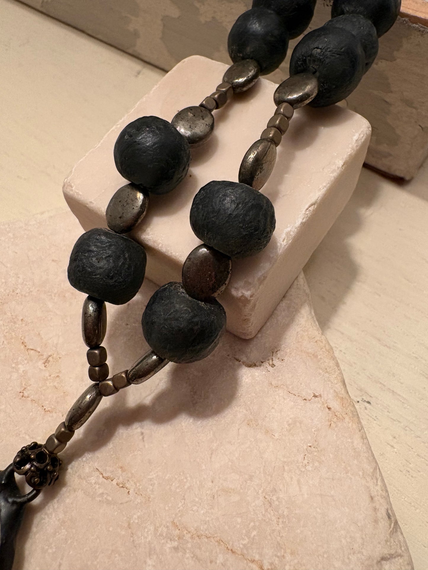 Regalia – Fractured Glass Medallion Necklace